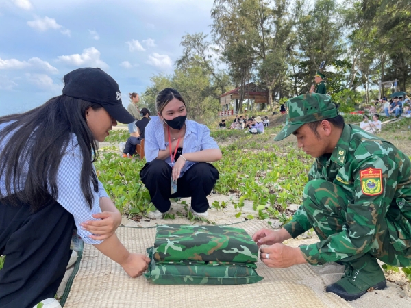 Hình ảnh cho bài viết Bồi đắp tình yêu biên cương, biển đảo qua những tiết học ngoại khóa